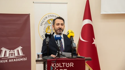 Eski TBMM Başkanı Şentop, Selçuk Üniversitesinde ‘Gazze’ temalı konferans verdi